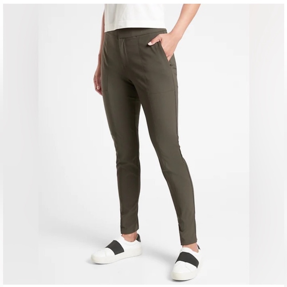 NEW Athleta Wander Stash Skinny Pant Size 12 TALL Olive Green Work Travel Slim